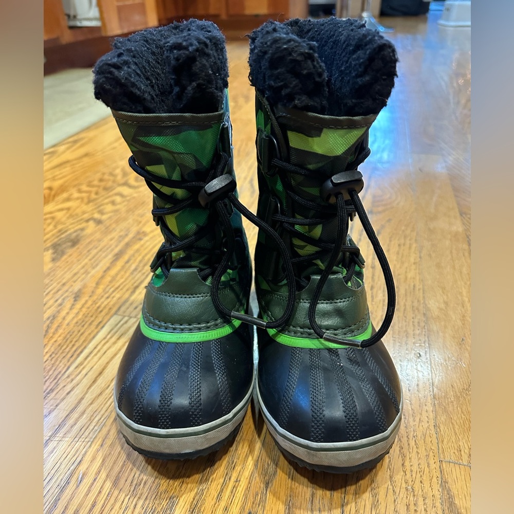 Sorel Snowboots .